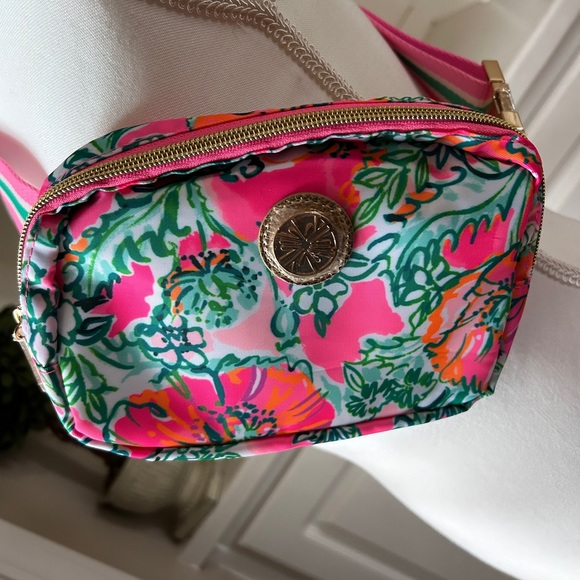 LILLY PULITZER Belt Bag Soleil Floral Zip Small Adjustable Jeanie Cosmetic NWOT - Picture 8 of 15